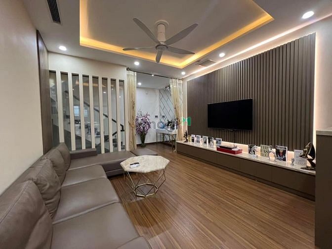 Hình ảnh Nhà đường Tân Thuận Tây Q.7 - 2.7tỷ/75m2 - SHR