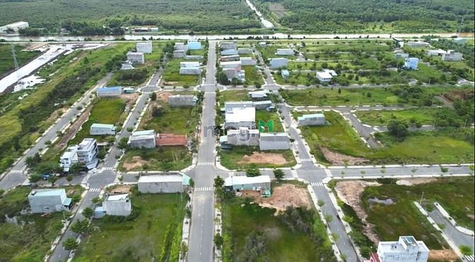 Hình ảnh Còn lô đất giá tốt cho ace Trang MB66.COM Chính Thức - MB 66 Uy Tín khu vực Đức Lập Hạ, giáp Củ Chi