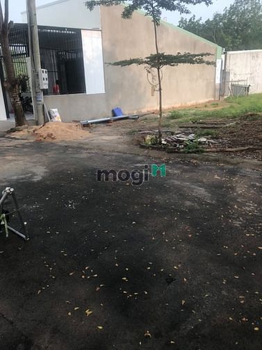 Hình ảnh cần tiền bán gấp đất 100m2 5x20m giá chỉ 1350 tr