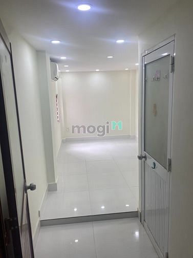 Hình ảnh Bán nhà hẻm Bạch Vân 2 lầu st 3pn 4wc Q5 chỉ 2.5 tỷ