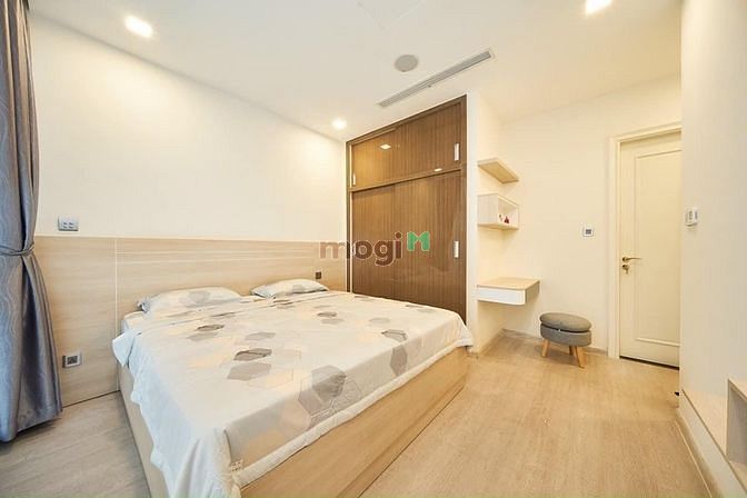 Hình ảnh Căn Vinhome Golden River Ba Son 69M2 2PN view Landmark không che