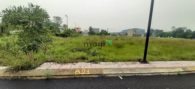Hình ảnh Bán Đất thổ cư MẶT TIỀN QL1A, cách chợ Bình Chánh 800m, Sổ hồng