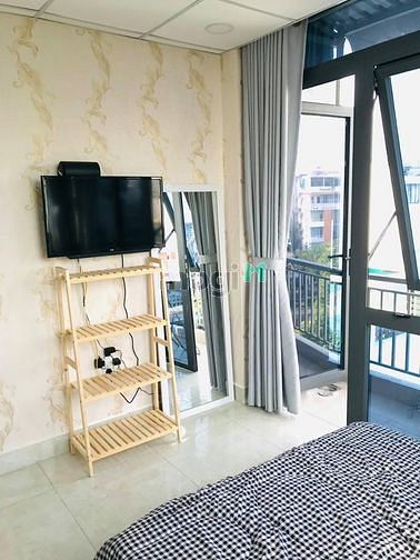 Hình ảnh Cho Thuê CH Ban Công FullNT View Thoáng Mát Ngay Hoàng Sa