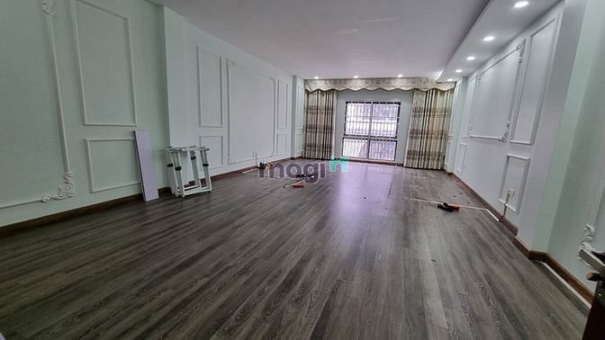Hình ảnh Cho thuê nhà Nguyễn Xiển dt 80m2 4 tầng 1 hầm) . Giá 40tr/tháng/căn