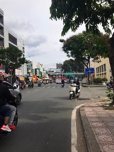 Hình ảnh Cho Thuê nhà Thành Thái,Q10. Vị trí siêu đẹp chỉ 50tr