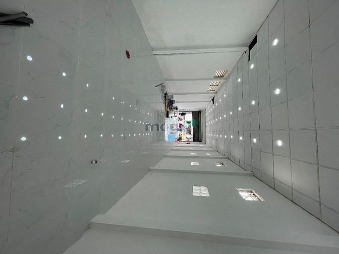Hình ảnh Cho Thuê Nhà Mặt Tiền Đường Lớn