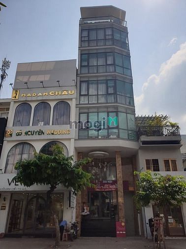 Hình ảnh Cho thuê nhà 8 tầng MT Nguyễn Đình Chiểu, Q3.