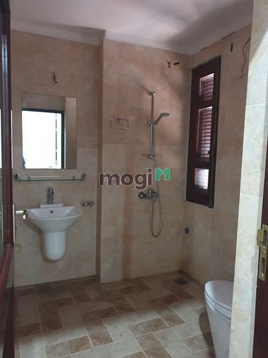 Hình ảnh Cho thuê Biệt thự Trung hòa cầu giấy 200m2, 3 tầng, 1 hầm