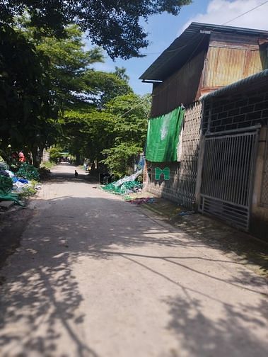 Hình ảnh cần tiền xây nhà bán lô đất 104m2 sát quốc lộ 13