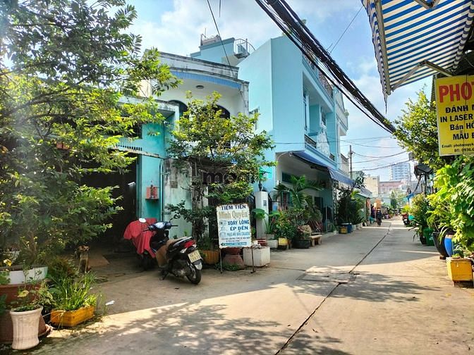 Hình ảnh Bán Gấp Nhà Tỉnh lộ 10, 130m2(5x23), Nở Hậu 6m, Hẻm Xe Tải,Sát Mặt Tiề