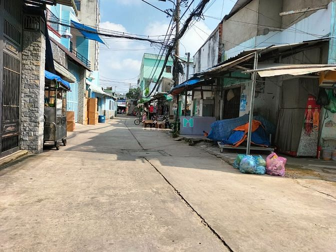 Hình ảnh Bán Gấp Nhà Tỉnh lộ 10, 130m2(5x23), Nở Hậu 6m, Hẻm Xe Tải,Sát Mặt Tiề