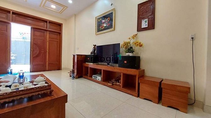 Hình ảnh RẺ NHẤT QUẬN 4 - Cả Nhà Cả Đất 83.5 TRIỆU/M2 - 4 Tầng Nhỉnh 5 Tỷ