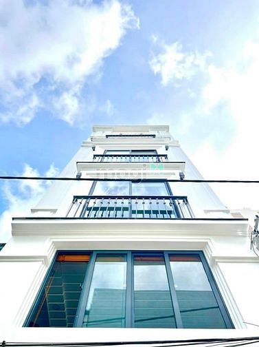 Hình ảnh RẺ NHẤT QUẬN 4 - Cả Nhà Cả Đất 83.5 TRIỆU/M2 - 4 Tầng Nhỉnh 5 Tỷ