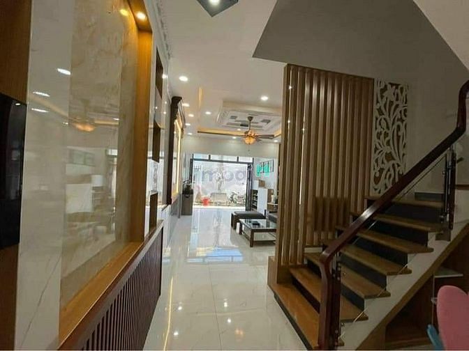 Hình ảnh BÁN GẤP NHÀ Đoàn Văn Bơ, 50m2, 1ty350