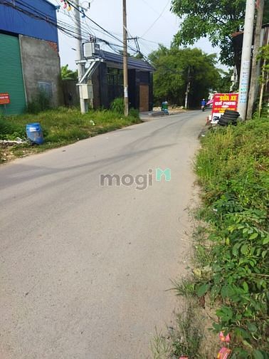 Hình ảnh Về quê sinh sống cần bán nhanh miếng đất ngay ủy ban xã.