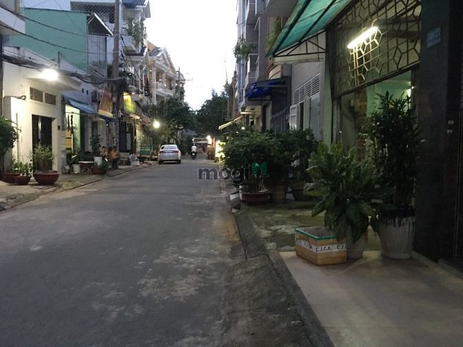Hình ảnh Đất vàng ngang 5m - HXH tránh - vuông A4 - GPXD 5 tầng