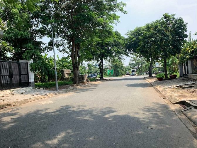 Hình ảnh Đất Nền Vàng KDC Đông Đúc DT 100m2 Giá 1.89tỷ Ngay Thảo Điền Q2. SHR