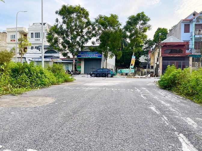 Hình ảnh [GẤP] BÁN ĐẤT gần UBND P.Hùng Vương, đường 41m, 100m2, 3,4 tỷ