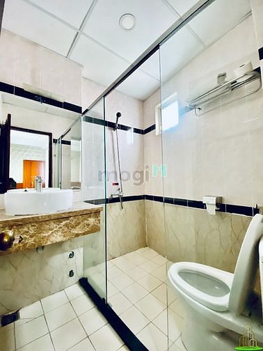 Hình ảnh 1 pn - cửa sổ lớn - có bàn trang điểm