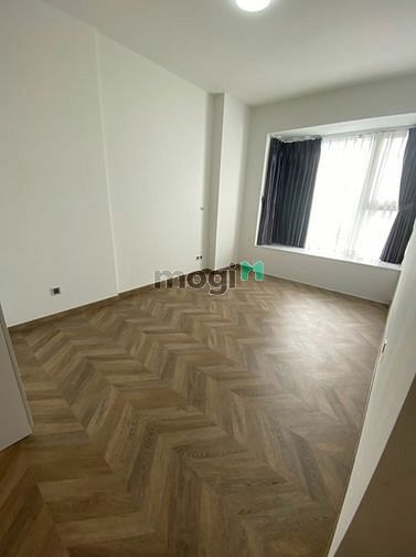 Hình ảnh Cho thuê MIDTOWN 2PN + 2WC nội thất dính tường giá 17 triệu