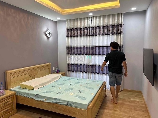 Hình ảnh Cho thuê nhà full nội thất River Park để ở