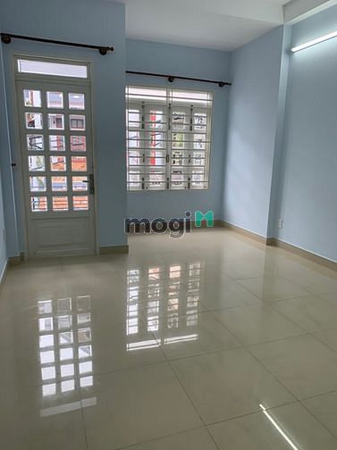 Hình ảnh Cho Thuê Nhà Mặt Tiền Quận Tân Bình, 3 Tầng, 4x20m