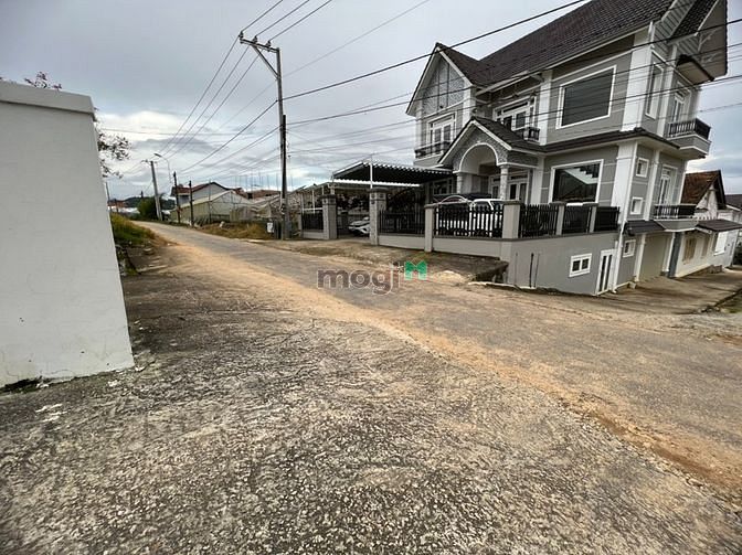 Hình ảnh Bán lô đất khu villa ngô tất tố phường 8 đà lạt