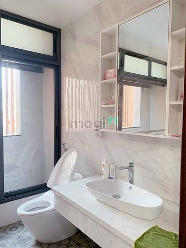 Hình ảnh Nhà Cho thuê Mặt Tiền Hoàng Văn Thụ để làm Spa.