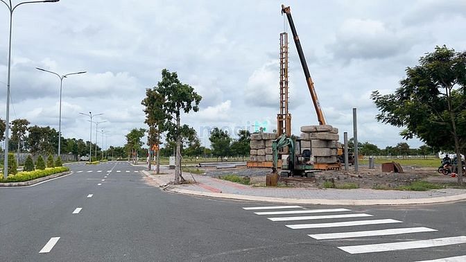 Hình ảnh Bán đất thổ cư 103m2, mặt tiền QL50 Thị xã Gò Công, SHR xây dựng tự do
