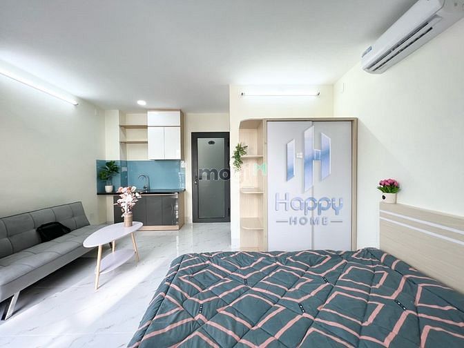 Hình ảnh Phòng mới ban công to ,nội thất đẹp quá khách ơi