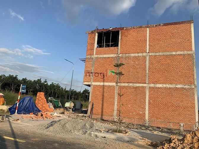 Hình ảnh Chính chủ cần ra lô đất KCN Tân Bình