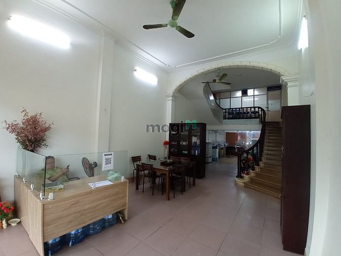 Hình ảnh Cho thuê nhà mặt phố Nguyễn Chí Thanh