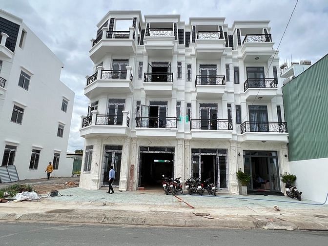 Hình ảnh Nhà mặt tiền Aeon Bình Tân, Khu Tên Lửa, DT 4x22m. SHR