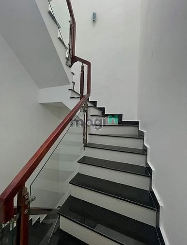 Hình ảnh CỰC HOT Nhà cao cấp Lê Quốc Hưng, Q4, 48.5m2, 2PN, 2NVS, 1tỷ550