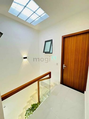 Hình ảnh Nhà 2T 52m2 Lê Quang Định P5 QBT