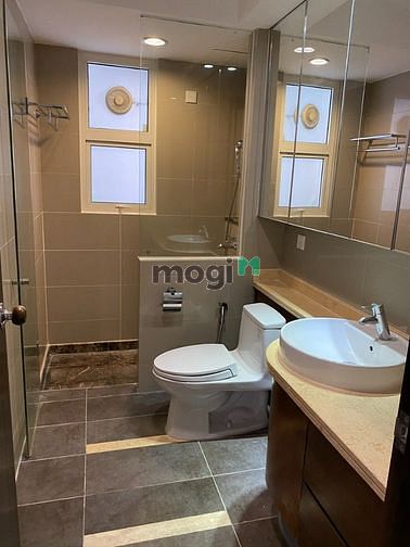 Hình ảnh Thuê ngay căn góc 3PN Saigon Pearl 136m2. Chỉ 28 triệu bao phí quản lý