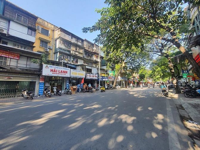Hình ảnh Cho thuê nhà mặt phố Phương Mai - Đống Đa