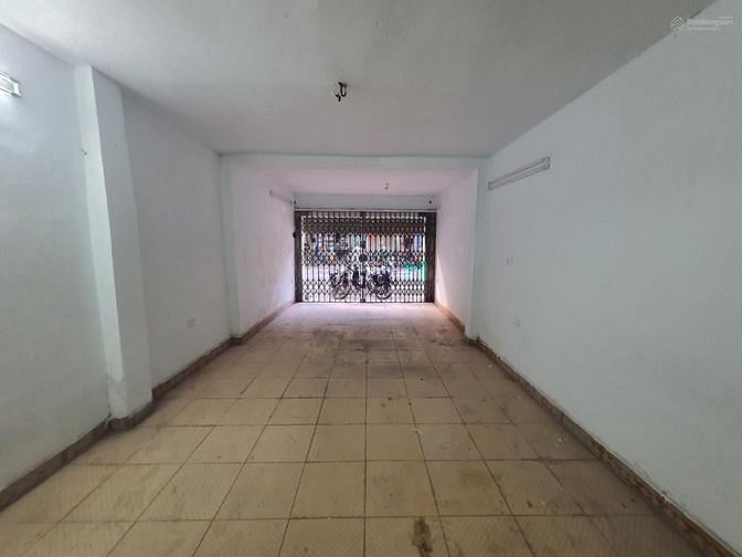 Hình ảnh Cho thuê nhà mặt phố Phương Mai - Đống Đa