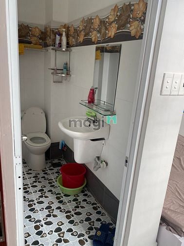Hình ảnh Cho thuê nhà hẻm Cách Mạng Tháng 8 4pn 5wc P13 Q10
