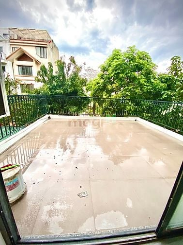 Hình ảnh Cho thuê nhà Mai Dịch Dt 55m2 4 tầng. Giá 20tr/tháng