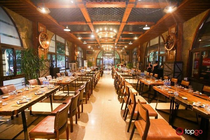 Hình ảnh Cho thuê 350m toà nhà mặt phố Minh Khai