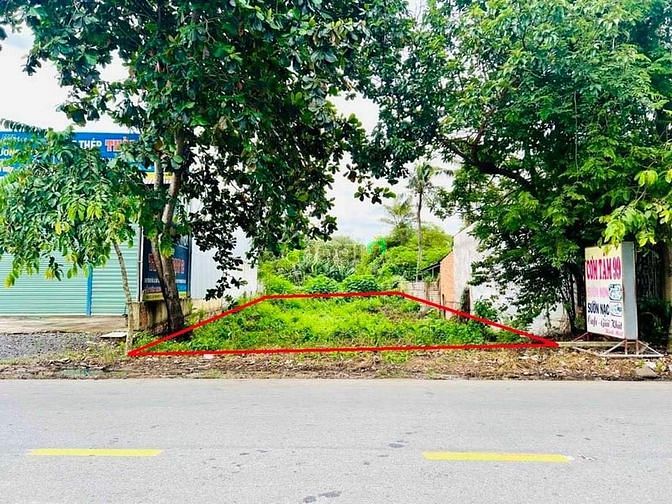 Hình ảnh Cần bán gấp lại cho người thiện chí lô đất gần 110m2