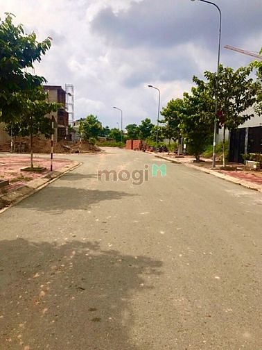 Hình ảnh Chỉ 1.69Tỷ Có Ngay Lô Đất 96m2 Đằng Sau GigaMall Ngay Đ.Số 18 Thủ Đức