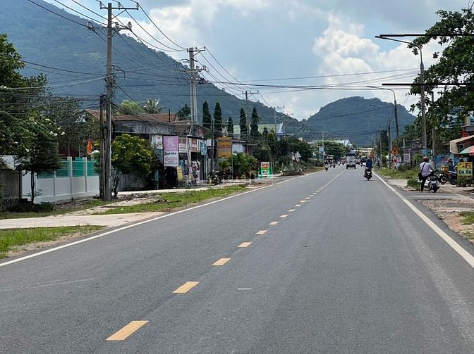 Hình ảnh Vườn cây nghĩ dưỡng-View lưng tựa núi Chứa Chan