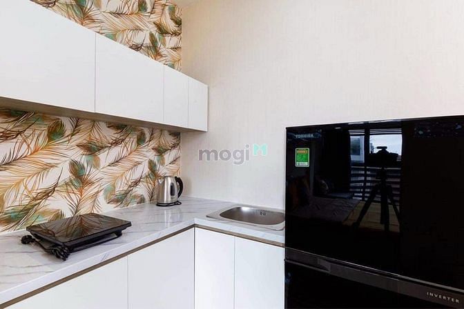 Hình ảnh CHDV mới 100%, phòng thiết kế độc đáo, cửa kính siêu thoáng tại Quận 5