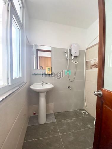 Hình ảnh CHDV 35m2 Còn Trống 1 Phòng Thảo Điền