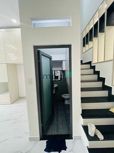 Hình ảnh Nhà phố cao cấp liền kề Tên Lửa Bình Tân 3,5 tấm 4PN, 5WC