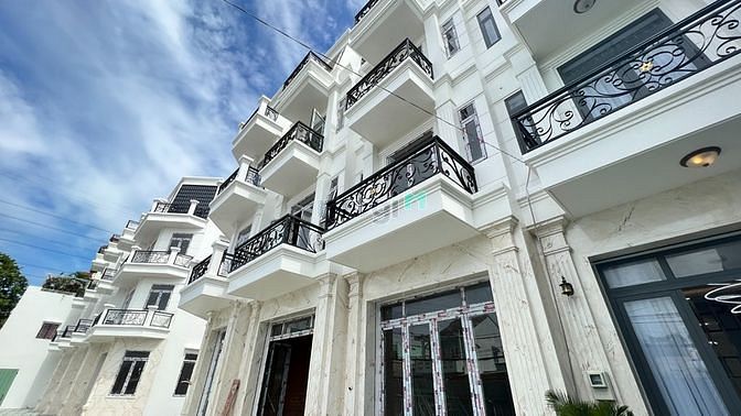 Hình ảnh Nhà phố cao cấp liền kề Tên Lửa Bình Tân 3,5 tấm 4PN, 5WC