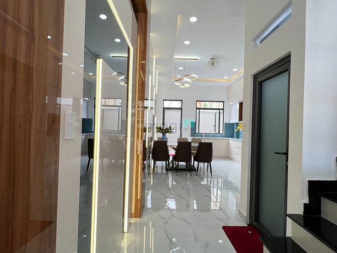 Hình ảnh Thanh toán 30% nhận nhà 3 lầu MTKD ngay Tên Lửa, full nội thất, SHR