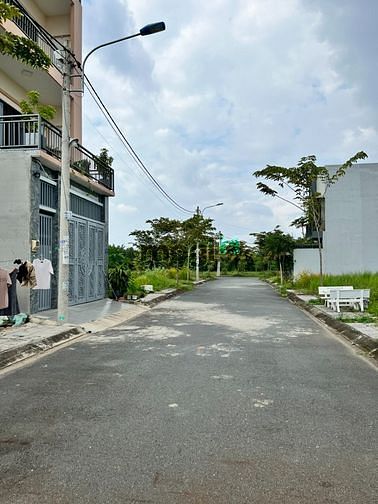Hình ảnh Đất nền khu dân cư Trường Lưu, mặt tiền đường nhựa 12m